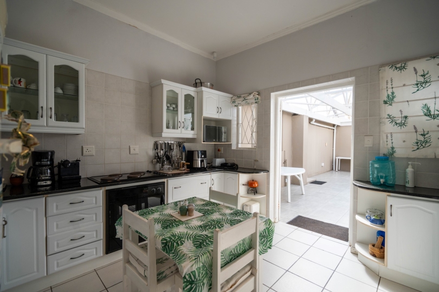 5 Bedroom Property for Sale in West Bank Eastern Cape